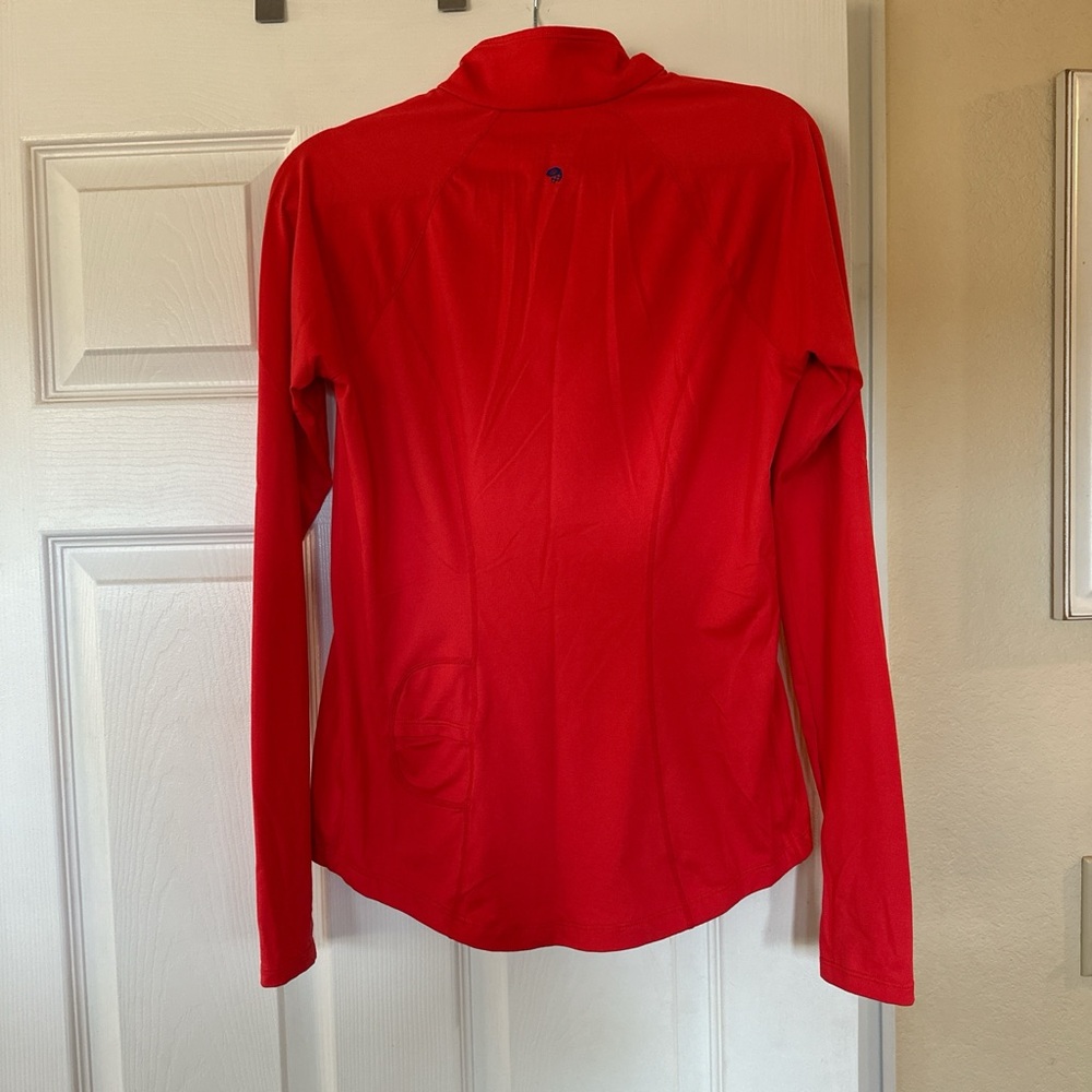 Mountain Hardwear 1/4 zip pull over - Picture 7 of 8